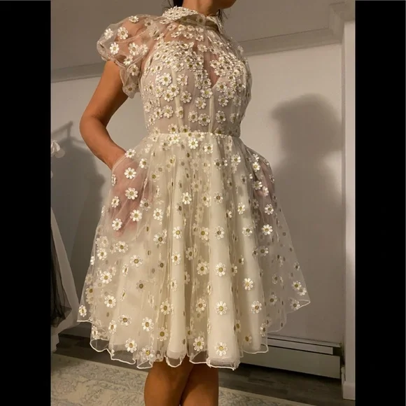 Teuta Matoshi Cream Daisy Dress - Picture 13 of 16